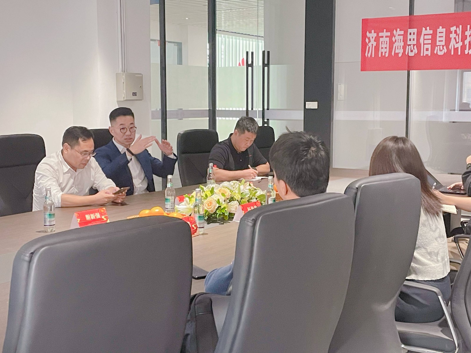 濟(jì)南海思開業(yè).jpg 濟(jì)南海思開業(yè).jpg